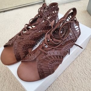 New Steve Madden PAIIGGE Sandals Cognac Size 6